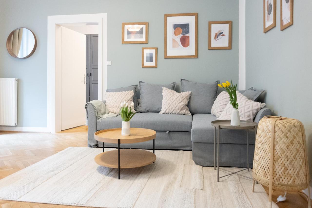 Apartment With Balcony - Trendy Neighborhood Βιέννη Εξωτερικό φωτογραφία