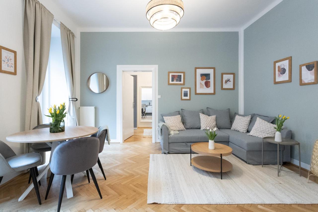 Apartment With Balcony - Trendy Neighborhood Βιέννη Εξωτερικό φωτογραφία
