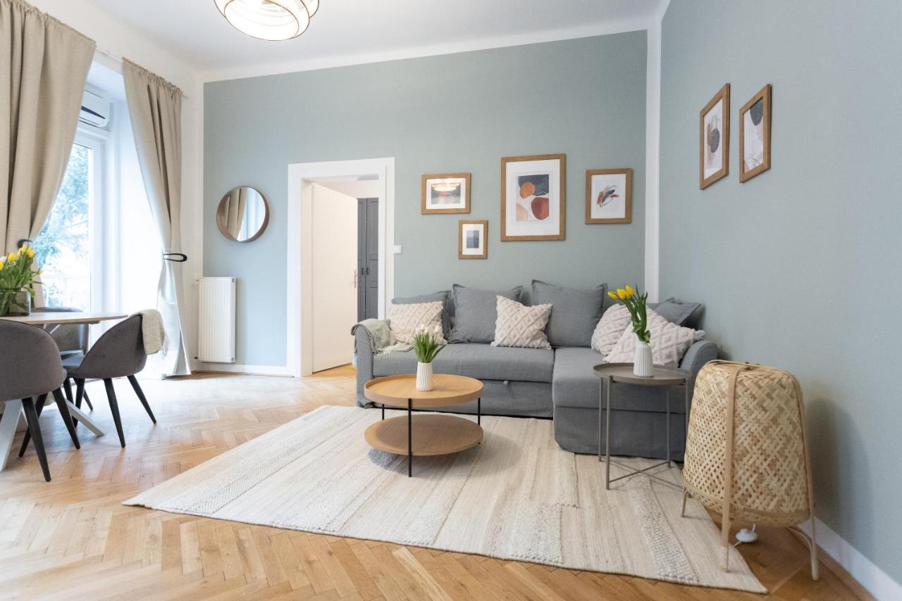 Apartment With Balcony - Trendy Neighborhood Βιέννη Εξωτερικό φωτογραφία